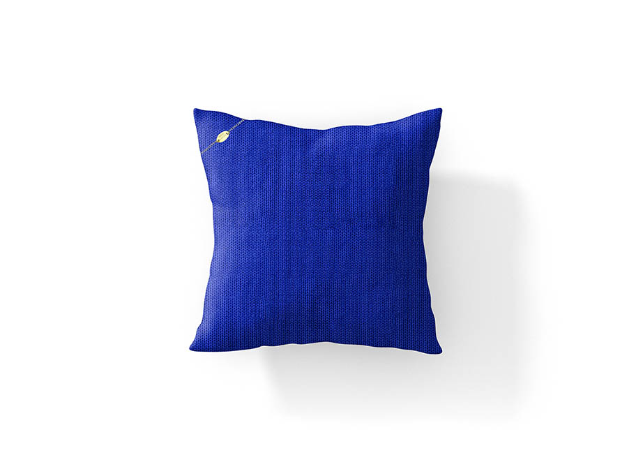 Coussin Fleur de lys dos par serialknitter paris